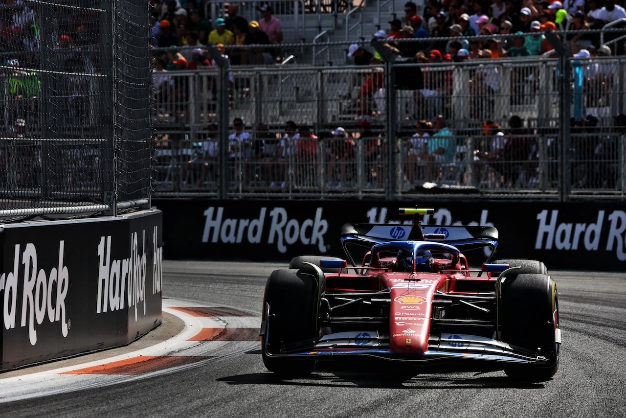 F1 | Ultim’ora Ferrari: Sainz penalizzato a Miami per il contatto con Piastri!