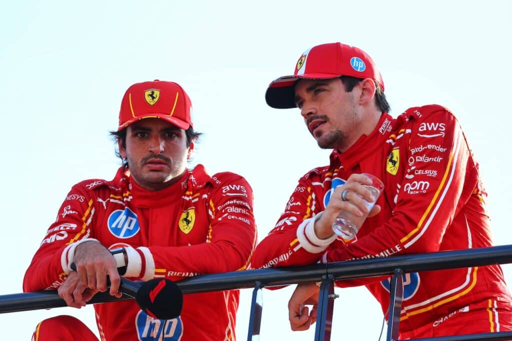 Ferrari | Sainz: “Aiuterò Charles per la vittoria a Monaco, se lo merita”