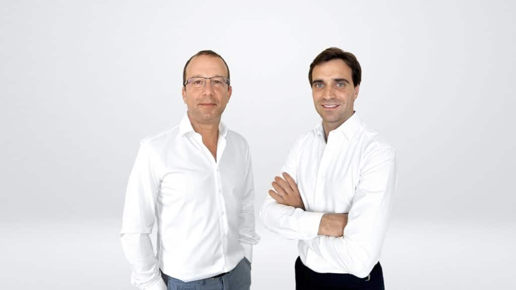 Ferrari, clichés officiels de Jérôme D'Ambrosio et Loic Serra de Mercedes