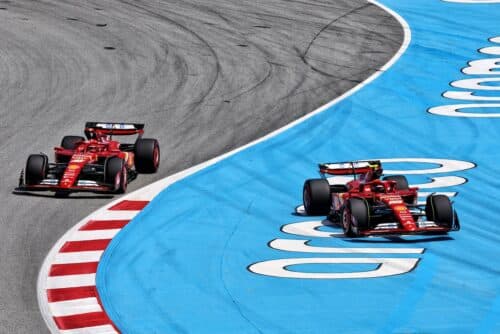 Ferrari | Leclerc accusa Sainz: “Non dovevamo lottare, gli ordini erano chiari e mi ha rotto l’ala”