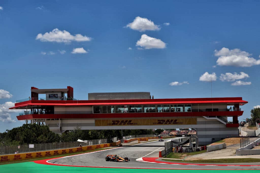 F1 | GP Spagna, prove libere 1: Norris detta il passo davanti a Verstappen