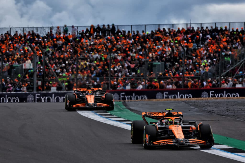 F1 | Brown: “McLaren è pronta per battagliare con la Red Bull”