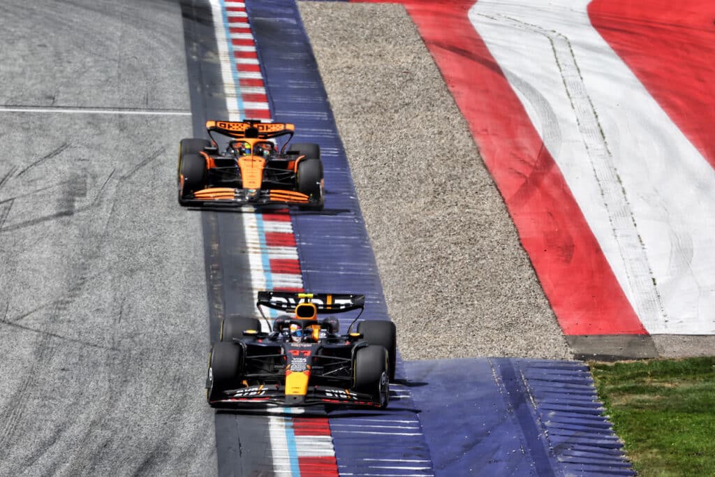 Formula 1 | Perez a Silverstone per dimenticare i disastri delle ultime settimane