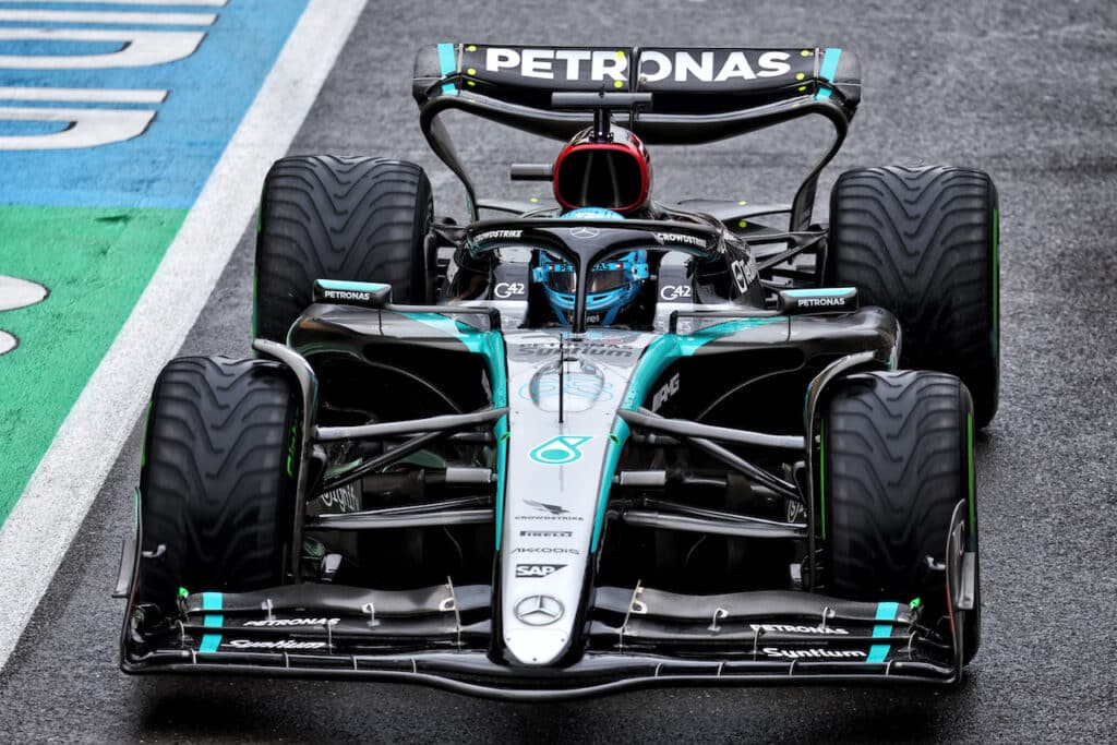 F1 | GP Gran Bretagna, prove libere 3: Mercedes in evidenza con la pioggia