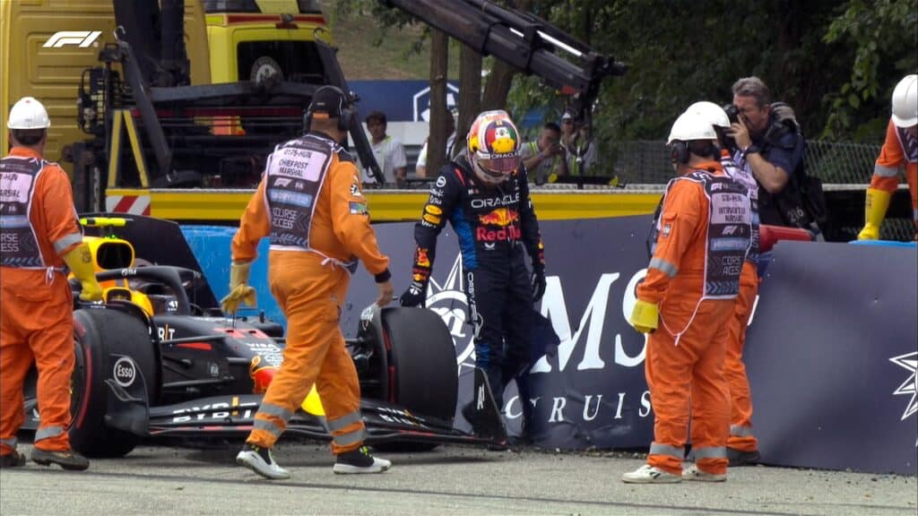 F1 | Red Bull, Perez ancora a muro: “Ho di nuovo deluso la squadra”