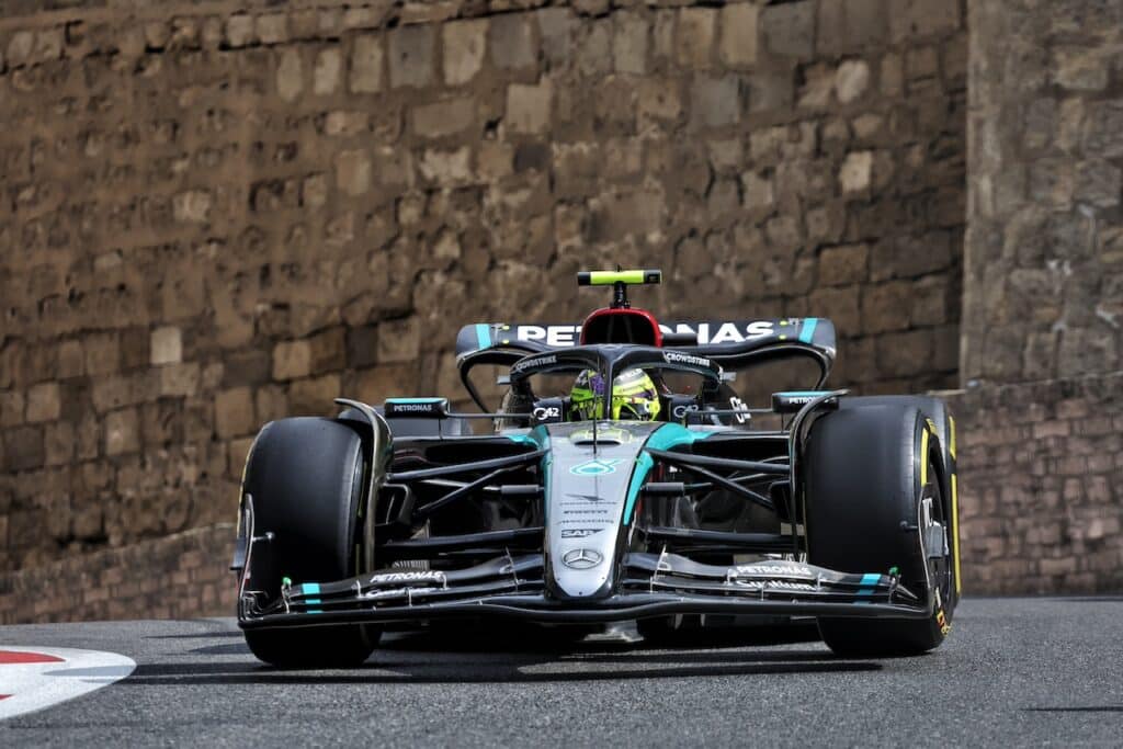 Mercedes | GP Baku, Hamilton terzo nelle libere: “Segnali incoraggianti”