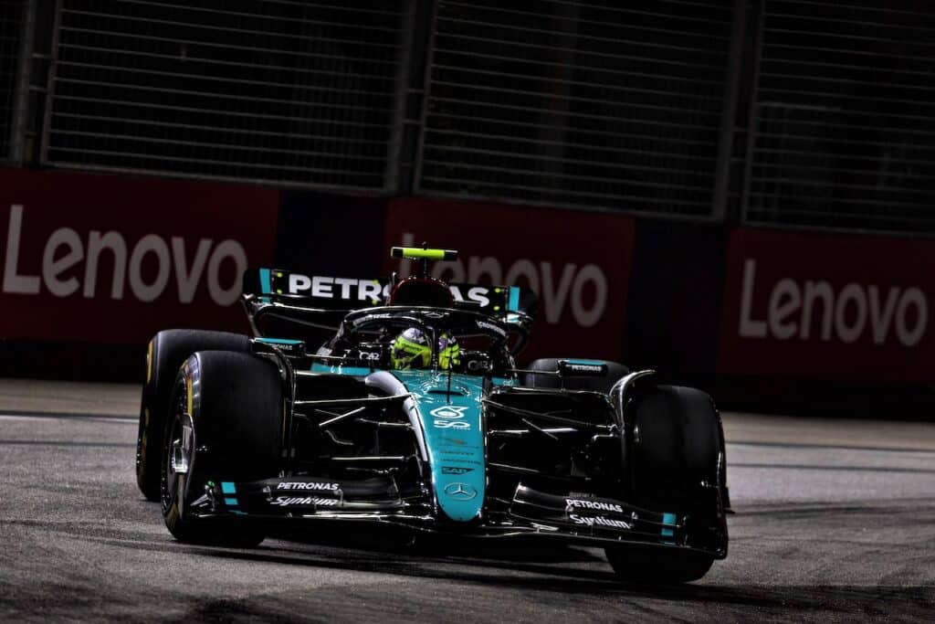 GP Singapore | Mercedes, Hamilton: “Ho provato tanti set-up senza successo”