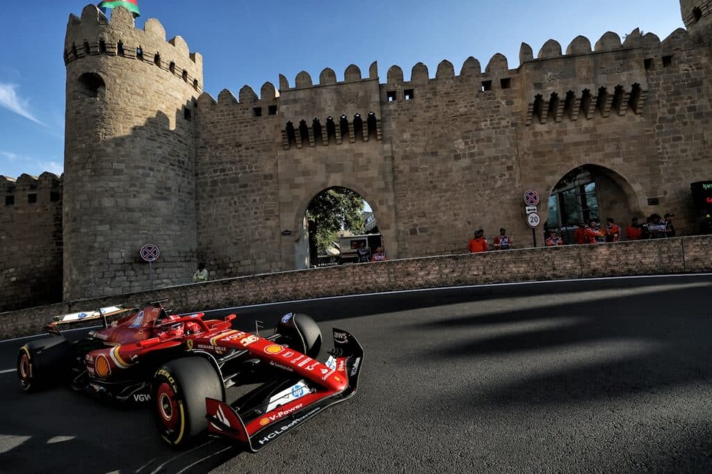 Ferrari | Baku sorride alla Rossa: Leclerc ottiene il miglior tempo del venerdì