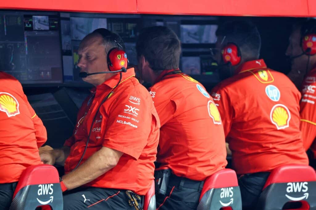 Gp Singapore | Disastro Ferrari, Vasseur: “Il sabato peggiore della stagione”