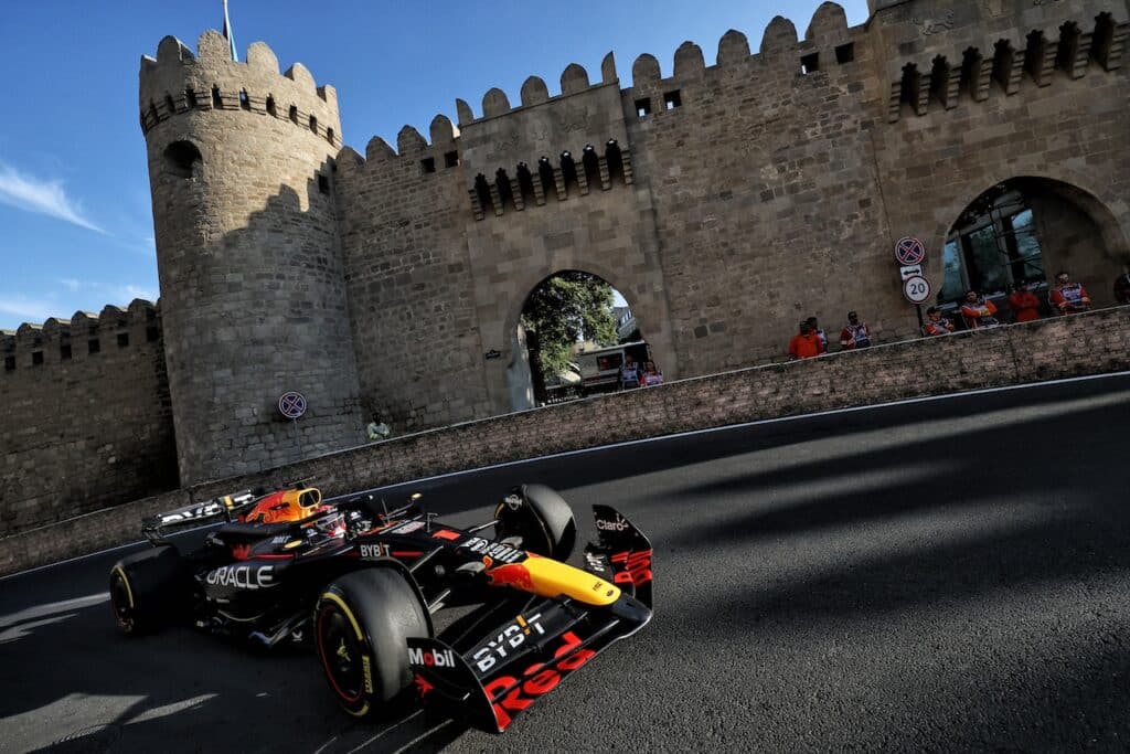 Red Bull | Verstappen soffre a Baku: “Dobbiamo lavorare sul bilanciamento”