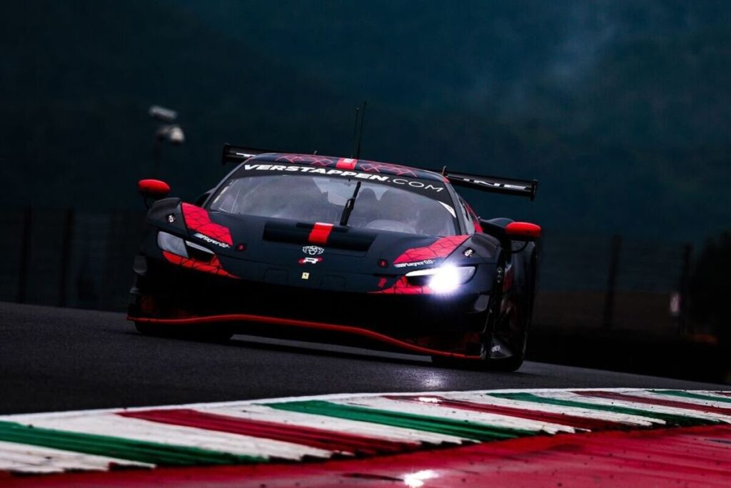 Max Verstappen sfida la pioggia al Mugello: test con una GT3 durante la pausa dalla Formula 1