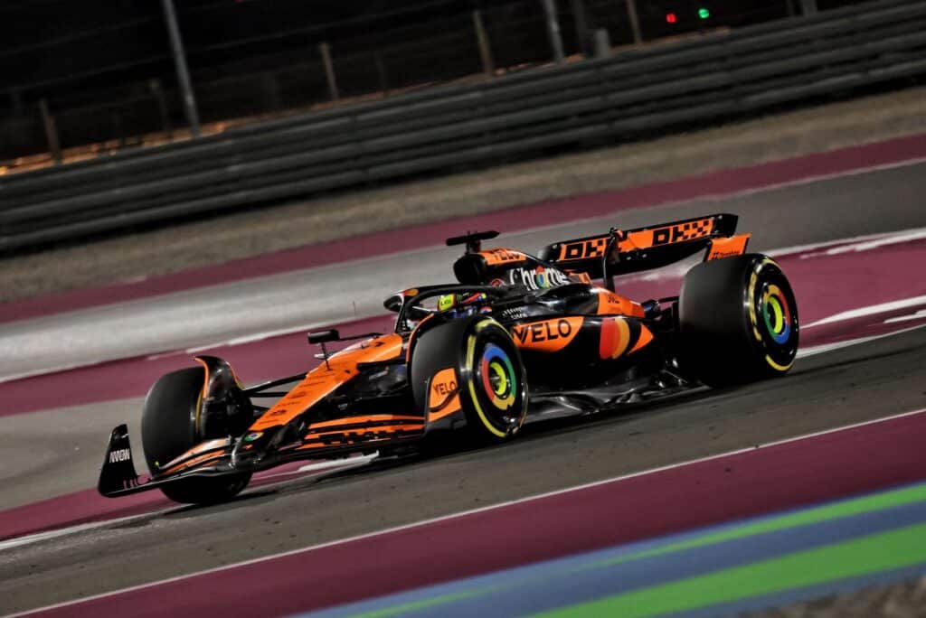 F1 | Piastri ringrazia Norris e vince la Sprint Race in Qatar: “Il sorpasso su Russell ha fatto la differenza”