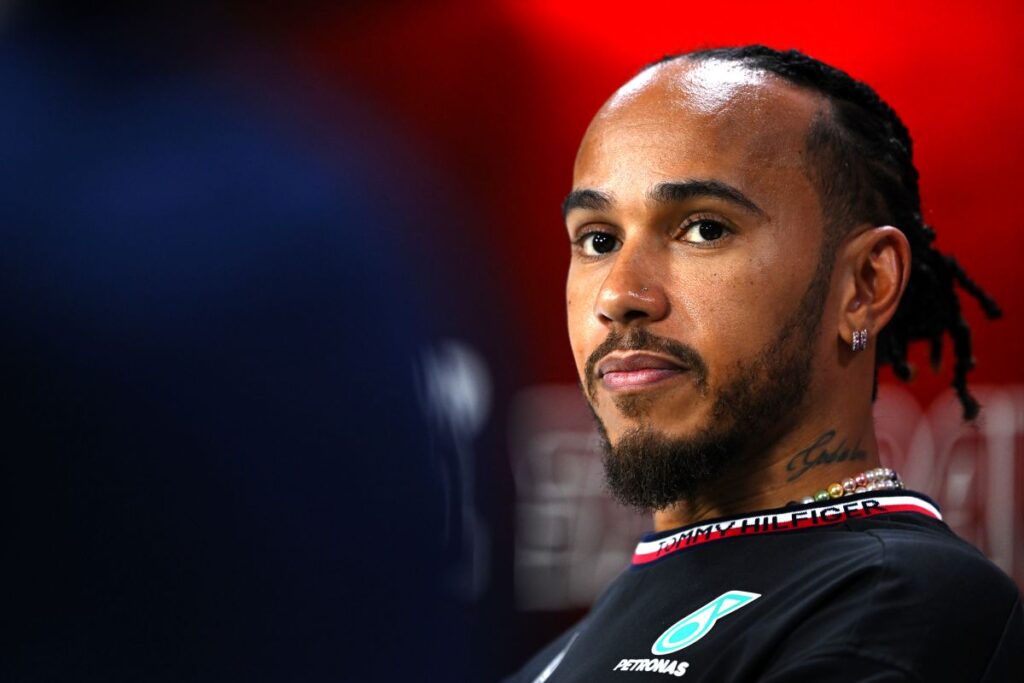 F1 | Mercedes, la rassegnazione di Hamilton: “Non vedo l’ora che arrivi Natale”