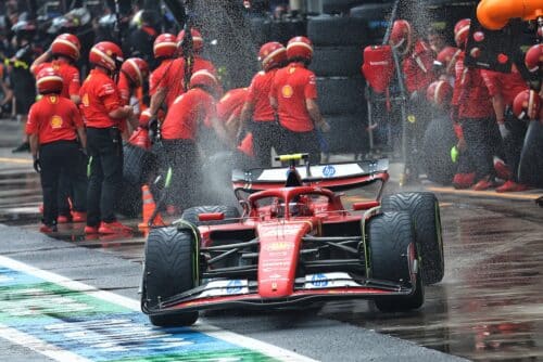 Ferrari | Sainz sbatte in Q2 a Interlagos: “Non ho confidenza sul bagnato con la SF-24”