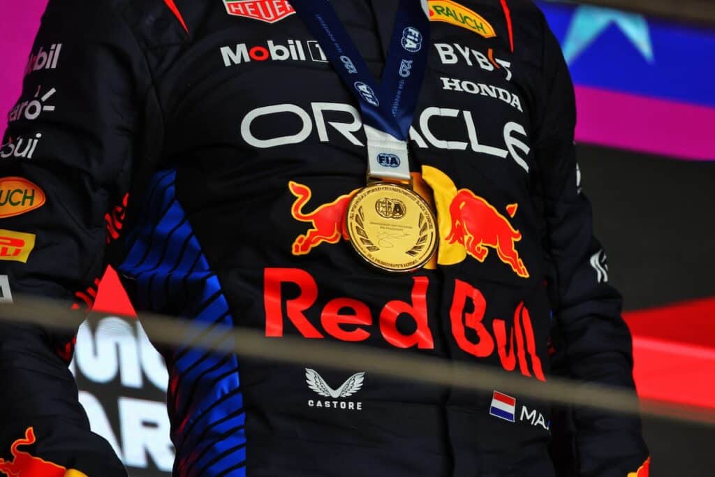 Formula 1 | Verstappen celebra la Red Bull con una festa a Doha