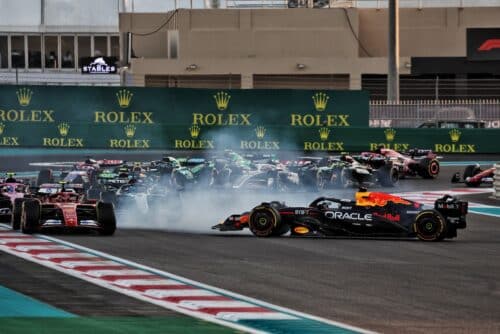 F1 | Verstappen, nessuna sanzione per l’insulto ai commissari: la FIA chiude il caso
