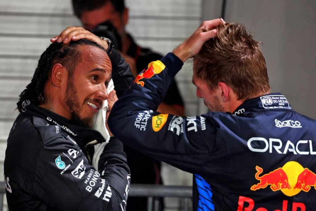 F1 | Hamilton-Ferrari, Verstappen: “Per lui è un bene avere questo cambio di scenario”
