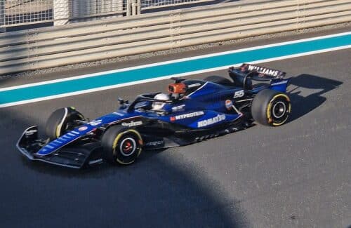 F1 | Sainz subito in pista con la FW46: comincia ad Abu Dhabi l’avventura in Williams