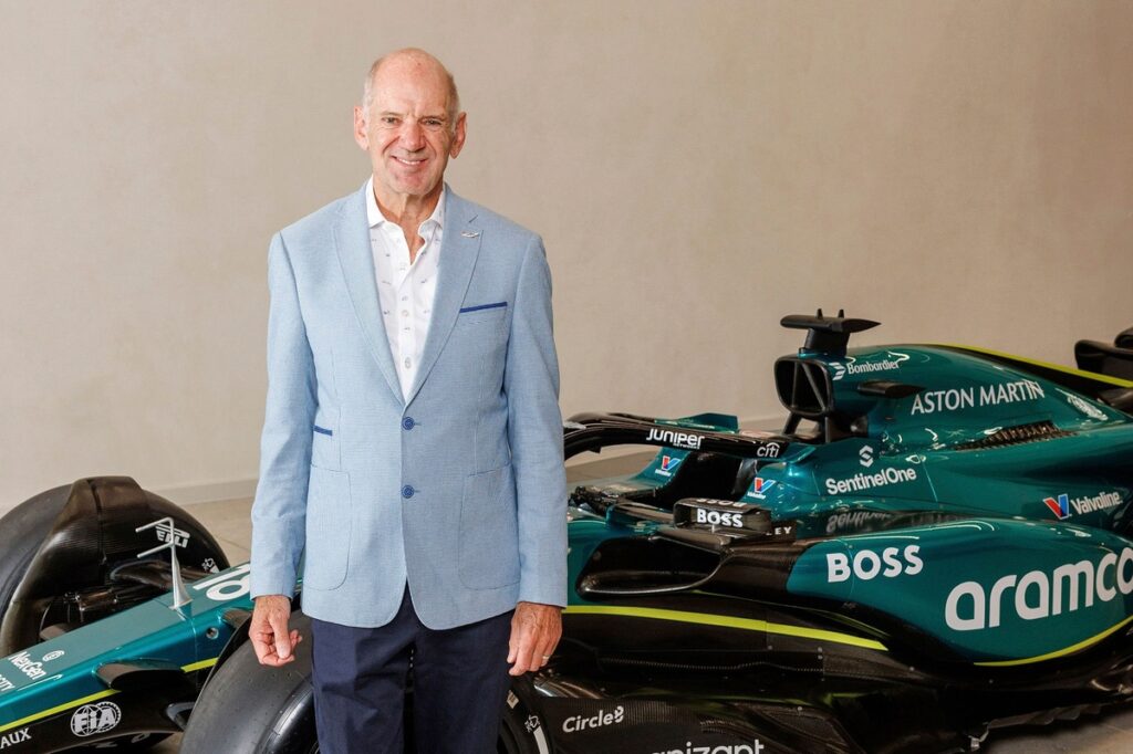 F1 | Newey avverte: “Comincerò il lavoro sulla vettura 2026 con due mesi di ritardo”