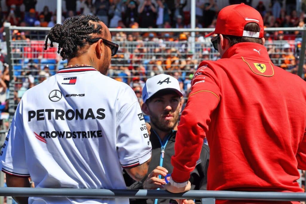 Formula 1 | Smedley accende la sfida tra Hamilton e Leclerc: “Mi ricorda il 2006 con Massa e Schumacher”