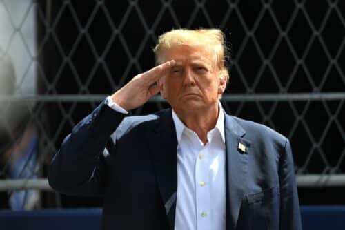 Ecclestone elogia Trump: “Il meglio che potesse accadere al mondo”