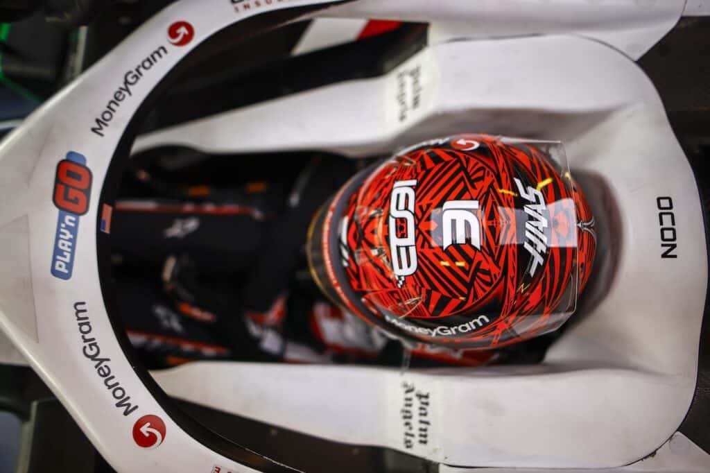Formula 1 | Haas, la VF-25 in pista a Silverstone con Esteban Ocon
