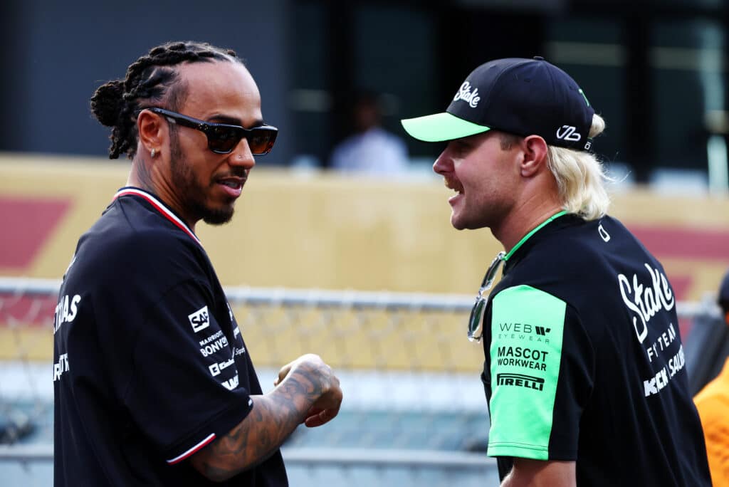 Formula 1 | Bottas spinge Hamilton verso l’ottavo titolo: “Il passaggio in Ferrari può essere una svolta”