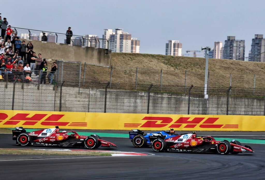 La Formula 1 risponde a Vasseur in merito ai team radio di Hamilton non trasmessi in diretta