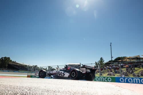 F1 GP Spagna | Haas al lavoro dopo un venerdì complicato a Barcellona: Bearman e Ocon cercano il ritmo
