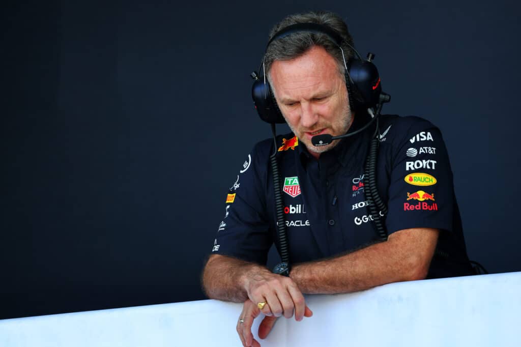 F1 | Horner in bilico: tra isolamento in Red Bull, smentite Ferrari e l’ipotesi Alpine