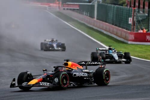 F1 GP Belgio | Verstappen contro la direzione gara: “Fateci correre sul bagnato!”