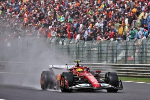 F1 | Ferrari, Hamilton rimonta fino al settimo posto: “Amo queste condizioni”