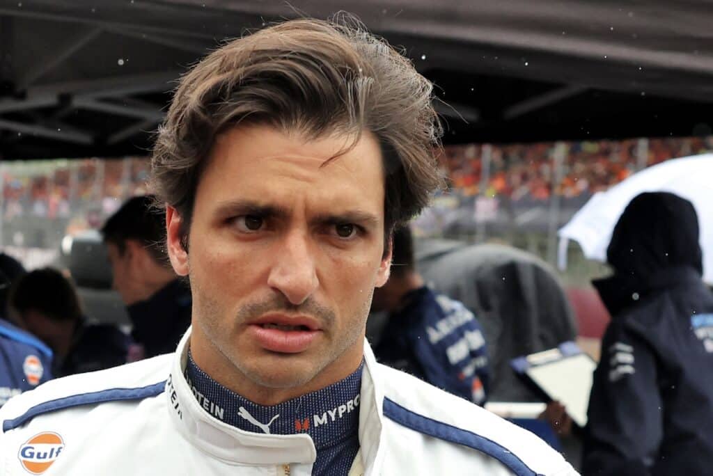 Formula 1 | Sainz: “Avrei potuto criticare la Ferrari, ma sono un professionista”