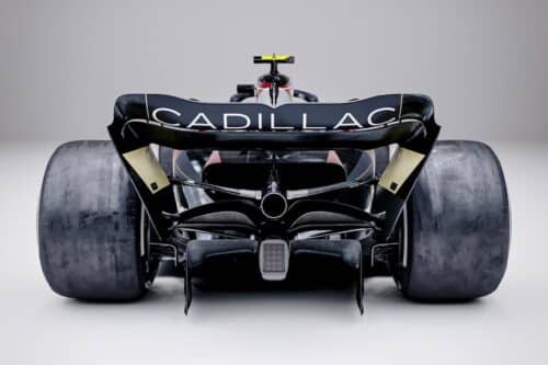 Cadillac prepara il debutto in Formula 1: simulazioni e test con vetture rivali