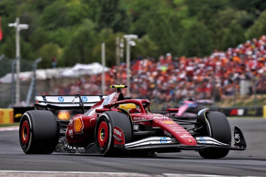 F1 | Ferrari, Hamilton: “La mia peggior stagione, ma non ho perso la voglia di correre”
