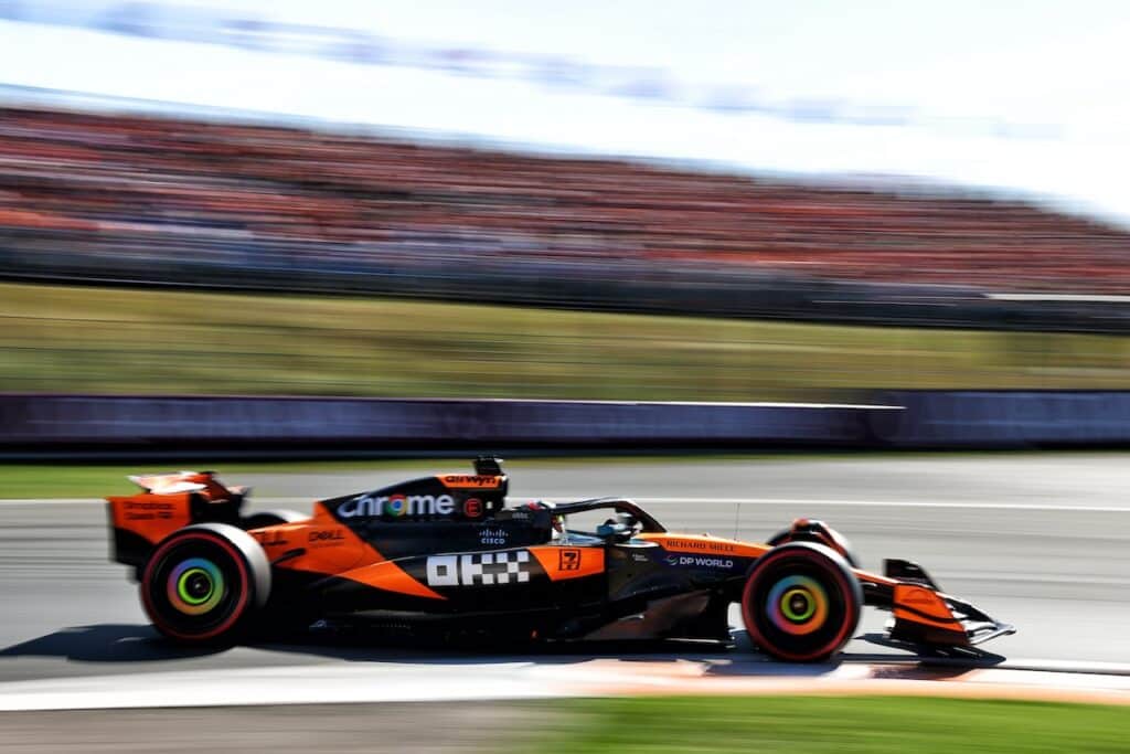 Formula 1 GP Olanda | Piastri beffa Norris a Zandvoort, Hadjar sorprende in seconda fila [RISULTATI]