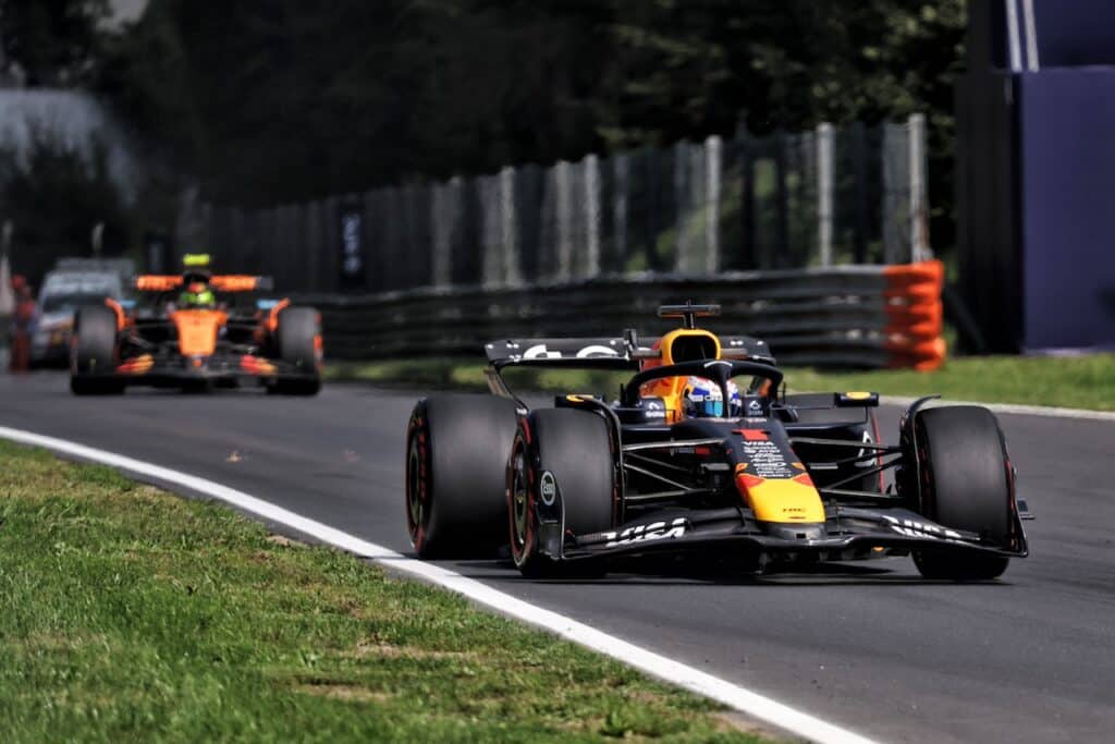 F1 GP Monza | Red Bull, Verstappen sorride: “Sono soddisfatto della vettura”