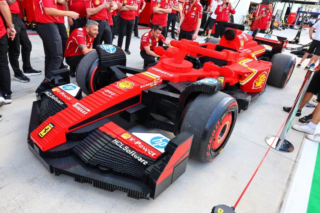 F1 | LEGO al Gran Premio d’Italia: mattoncini, Ferrari a grandezza naturale e attività per famiglie