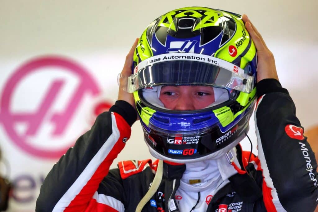 F1 | GP Azerbaijan, Haas: Bearman a muro in Q2, Ocon eliminato in Q1