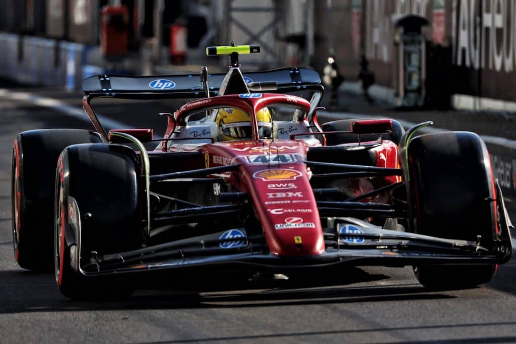 F1 GP Monza | Ferrari, Hamilton: “Cercherò di rimontare, ma superare le Mercedes sarà difficile”