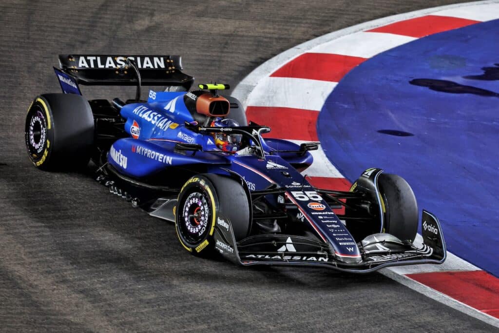 F1 GP Singapore | Williams, Sainz in zona punti: “Felici e orgogliosi della nostra prestazione”