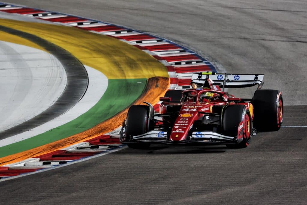 F1 GP Singapore | Ferrari, Hamilton: “Non ottimizziamo la sessione, bisogna lavorarci su”