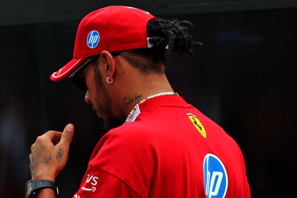 F1 | Button senza mezze misure sul 2026 di Hamilton: “Lo vedremo in forma smagliante oppure ritiro”