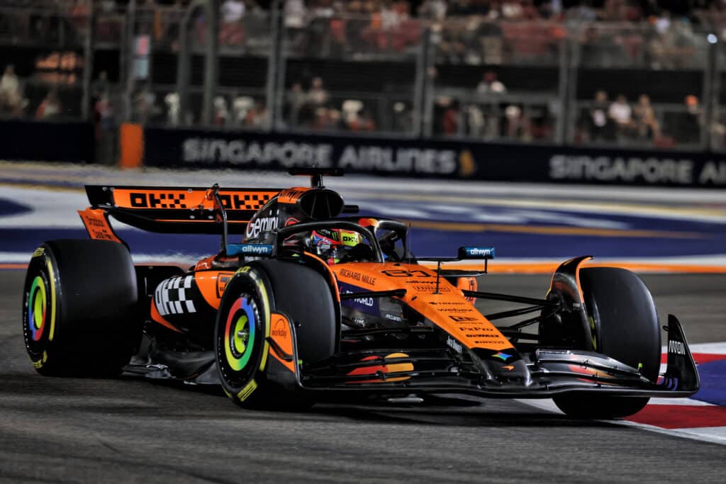 F1 | GP Singapore, Libere 2: Piastri e Hadjar in evidenza, Verstappen costante. Leclerc a rischio penalità