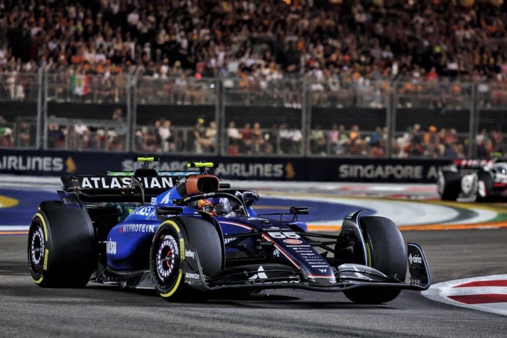 Formula 1 | Sainz fiducioso: “Mercedes sta lavorando bene e Williams può tornare tra le grandi nel 2026”