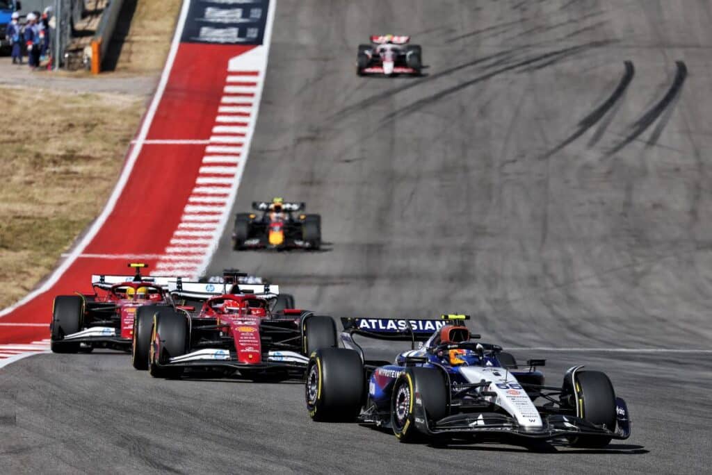 F1 | Sainz 3° nella Sprint Race di Austin: “Gara solida, siamo riusciti a tenere sotto controllo le Ferrari”