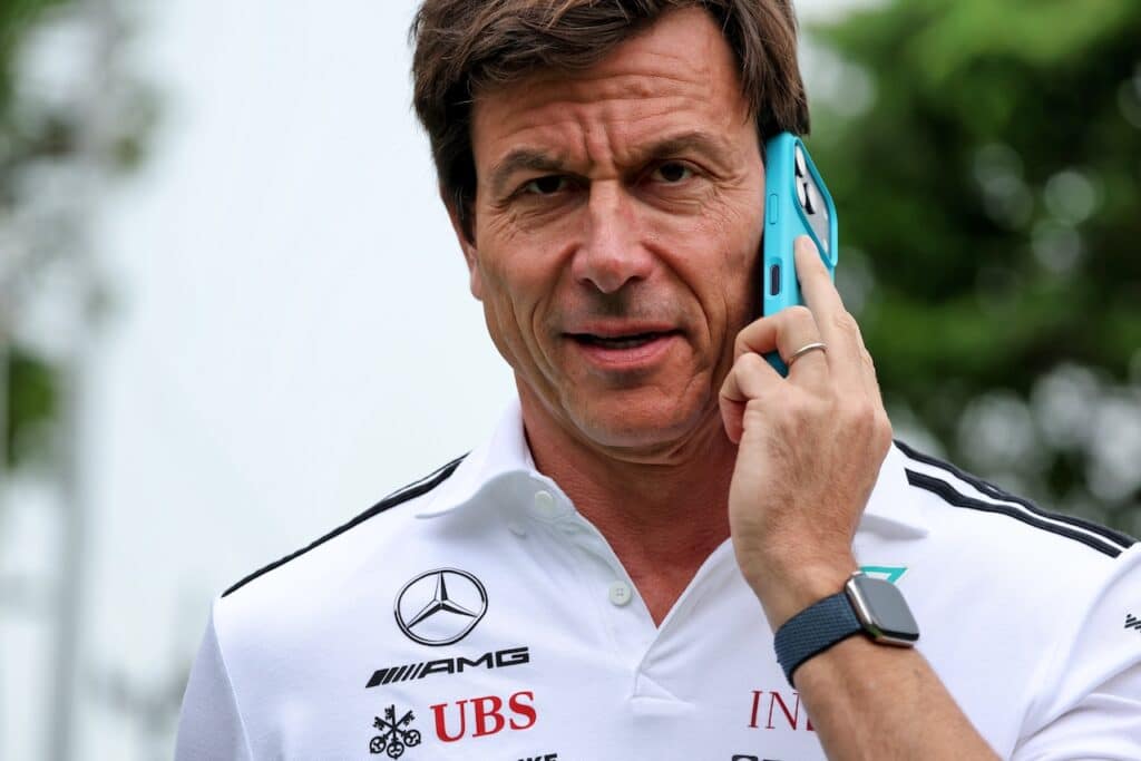 F1 GP Singapore | Mercedes dà una scoppola alla Ferrari, Wolff: “Una spinta per il futuro”