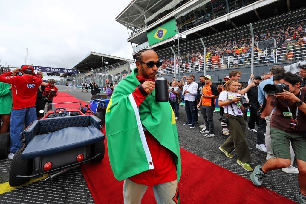 F1 | Hamilton contro la FIA: “Manca chiarezza e trasparenza nelle decisioni”