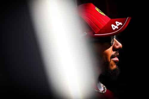 F1 GP Qatar | Ferrari, Hamilton: “Anno difficile, ho bisogno di rivedere la famiglia e recuperare energie”