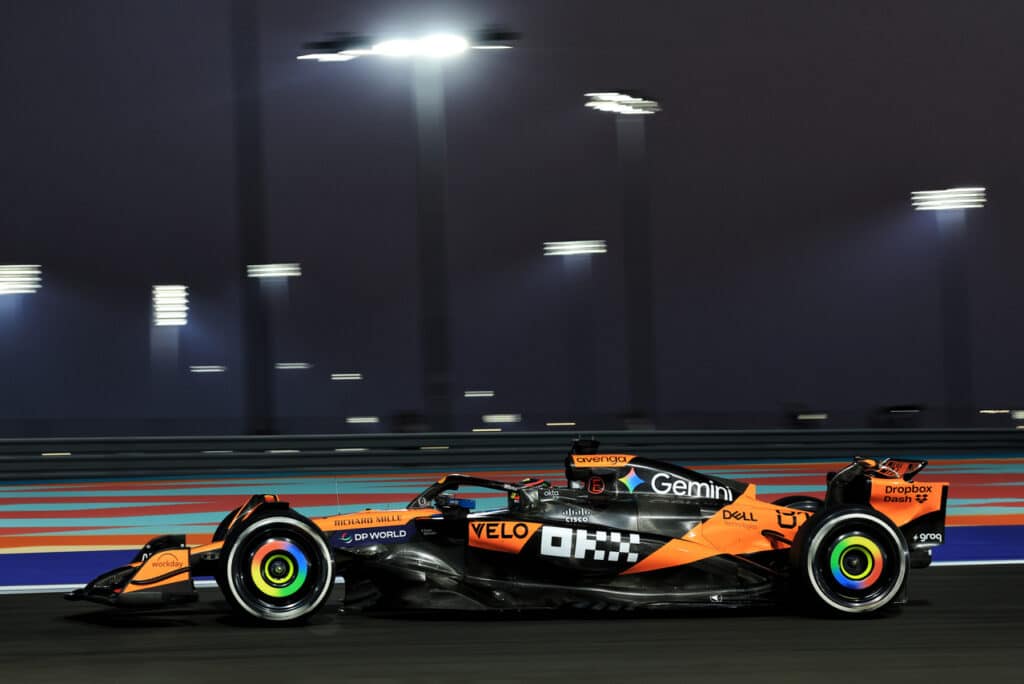 F1 | GP Qatar, Sprint Race imbarazzante! Vince Piastri davanti a Russell e Norris [RISULTATI]